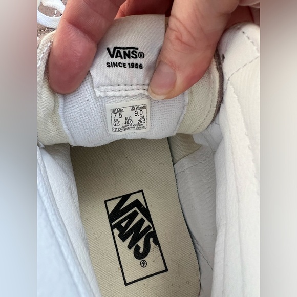 High Top Vans - Picture 4 of 7